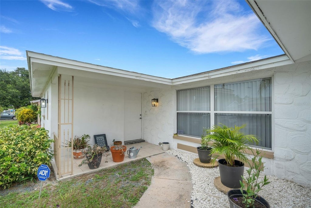Photo of 7234 Oakshire Drive, Port Richey, FL 34668 (MLS # A4704820)