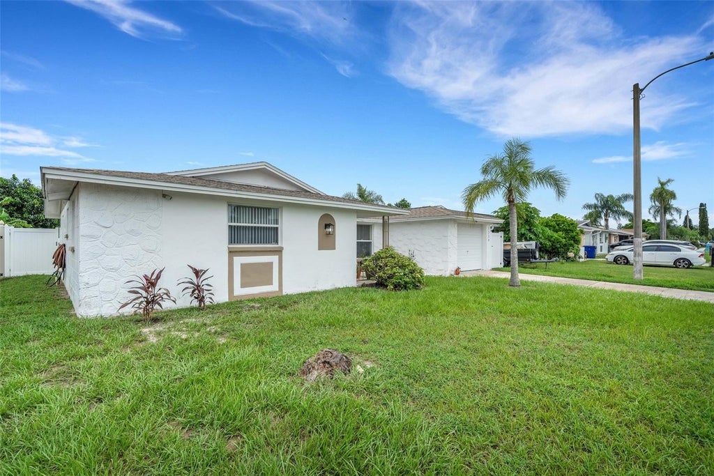 Photo of 7234 Oakshire Drive, Port Richey, FL 34668 (MLS # A4704820)