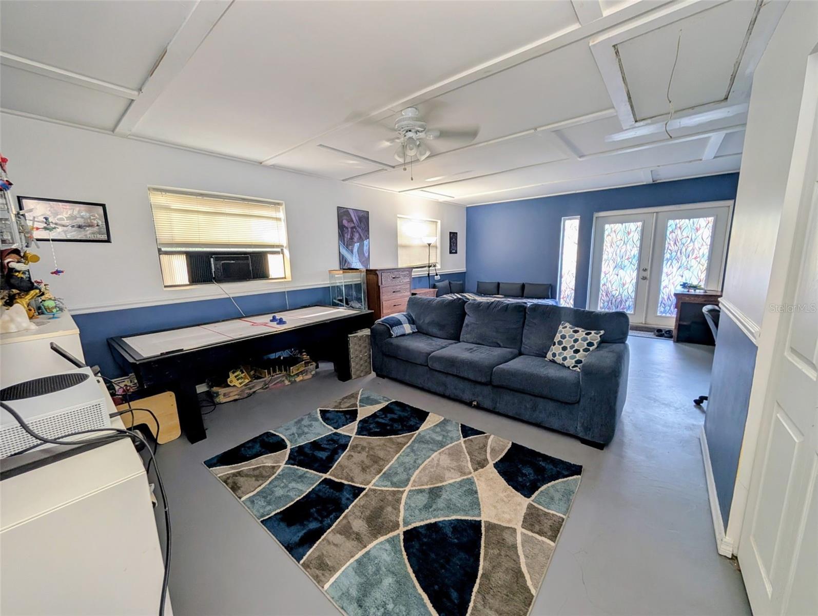 ROVAN FARMS - Residential