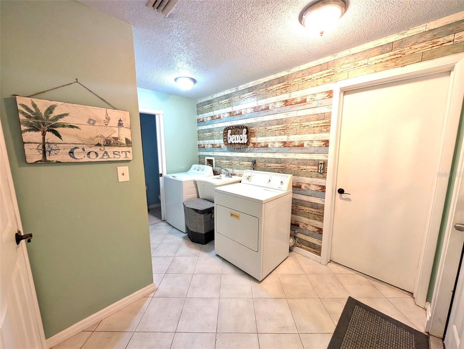 ROVAN FARMS - Residential