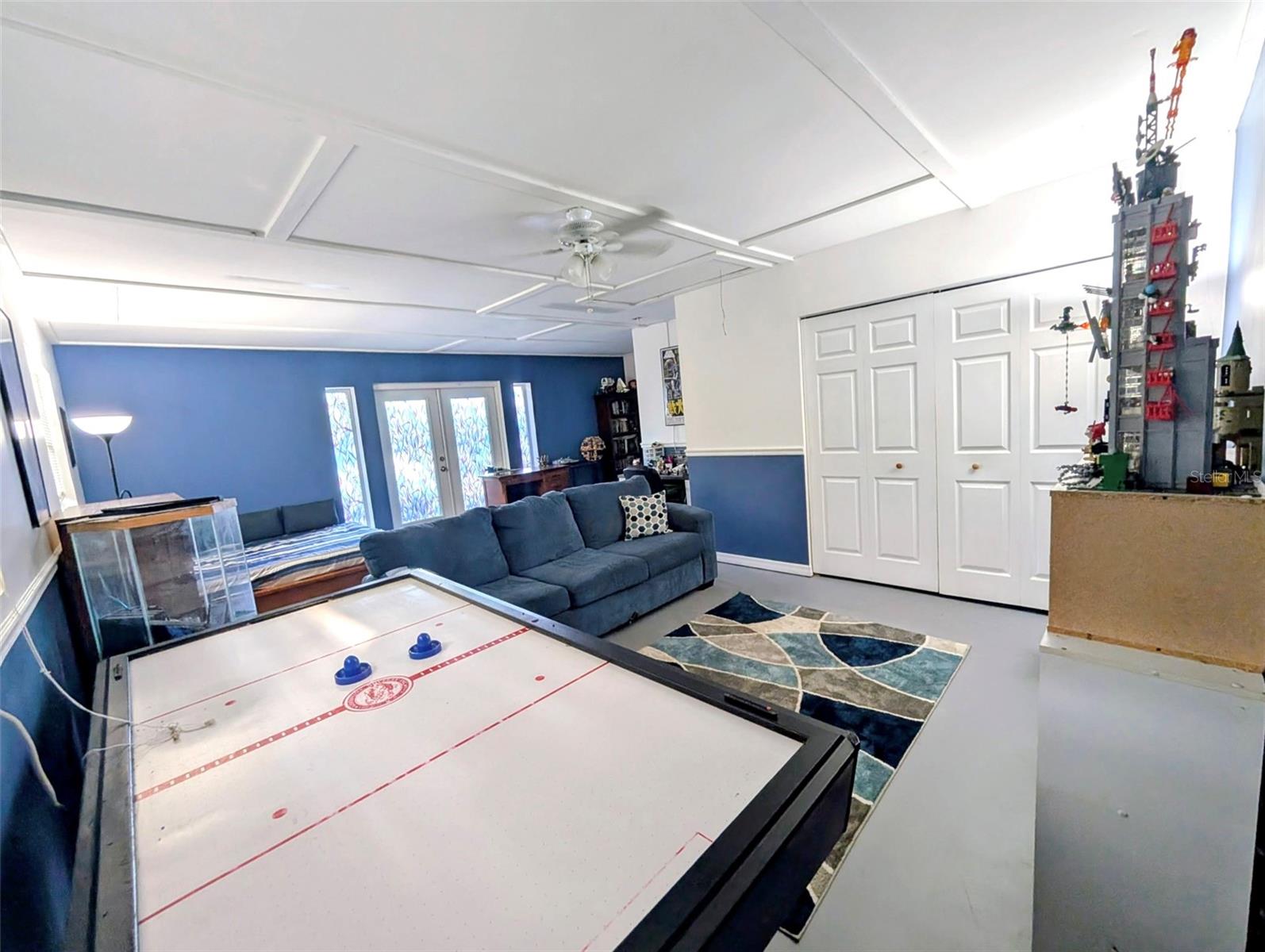 ROVAN FARMS - Residential