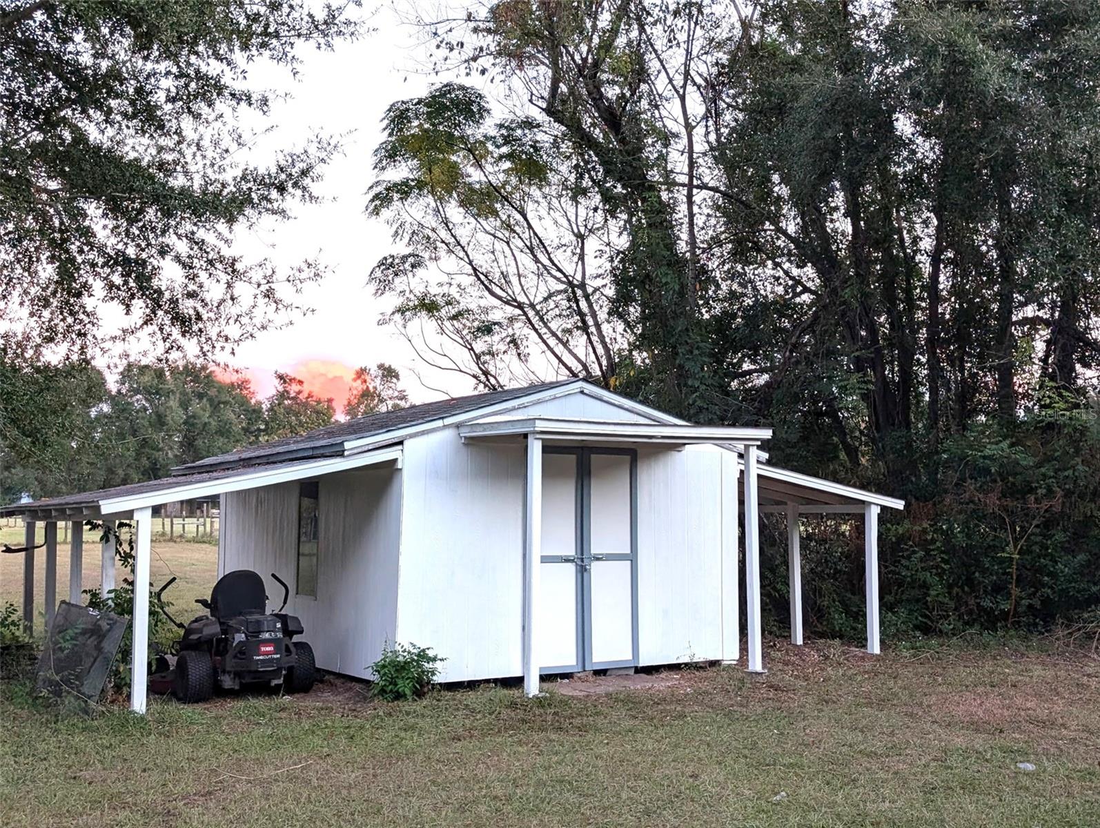 ROVAN FARMS - Residential