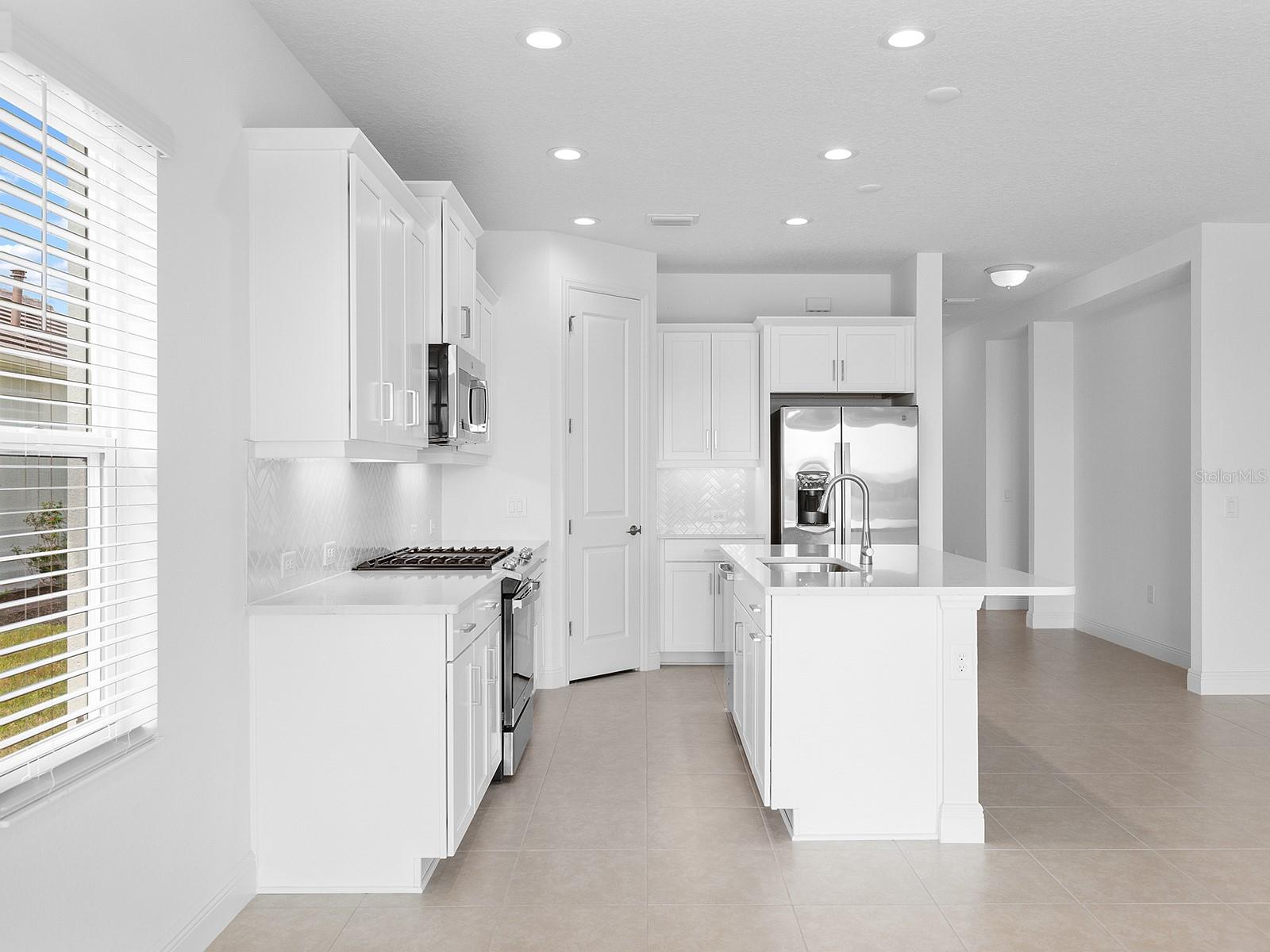 WYSTERIA - Residential