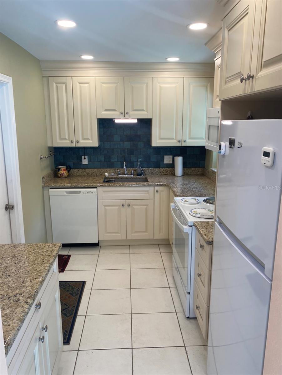 GOLF COURSE & JUNGLE SUB REV MAP - Residential Lease