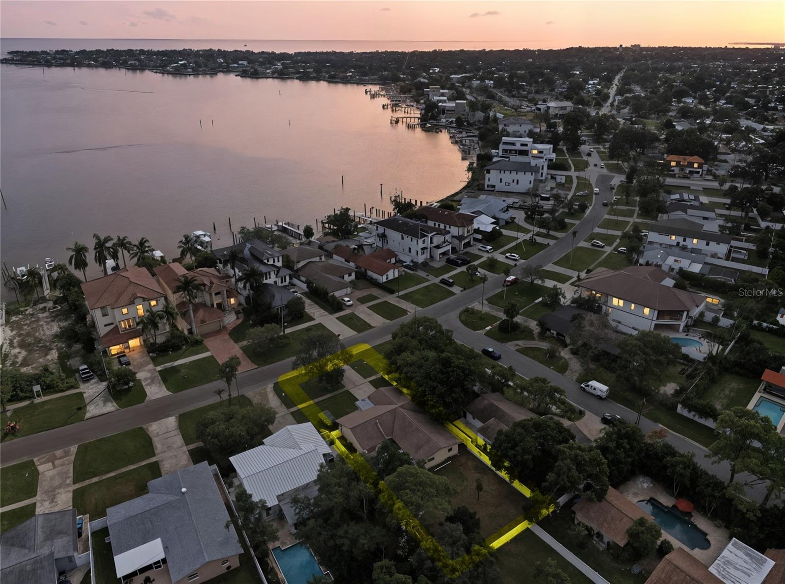 6510 BAYOU GRANDE BOULEVARD NE