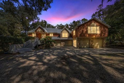 Photo of 10661 N Sunflower Point, Crystal River, FL 34428 (MLS # TB8437782) Photo of 10661 N Sunflower Point, Crystal River, FL 34428 (MLS # TB8437782)