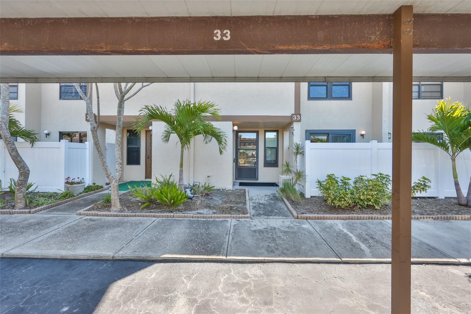 TOWNHOMES OF LAKE SEMINOLE - Residential