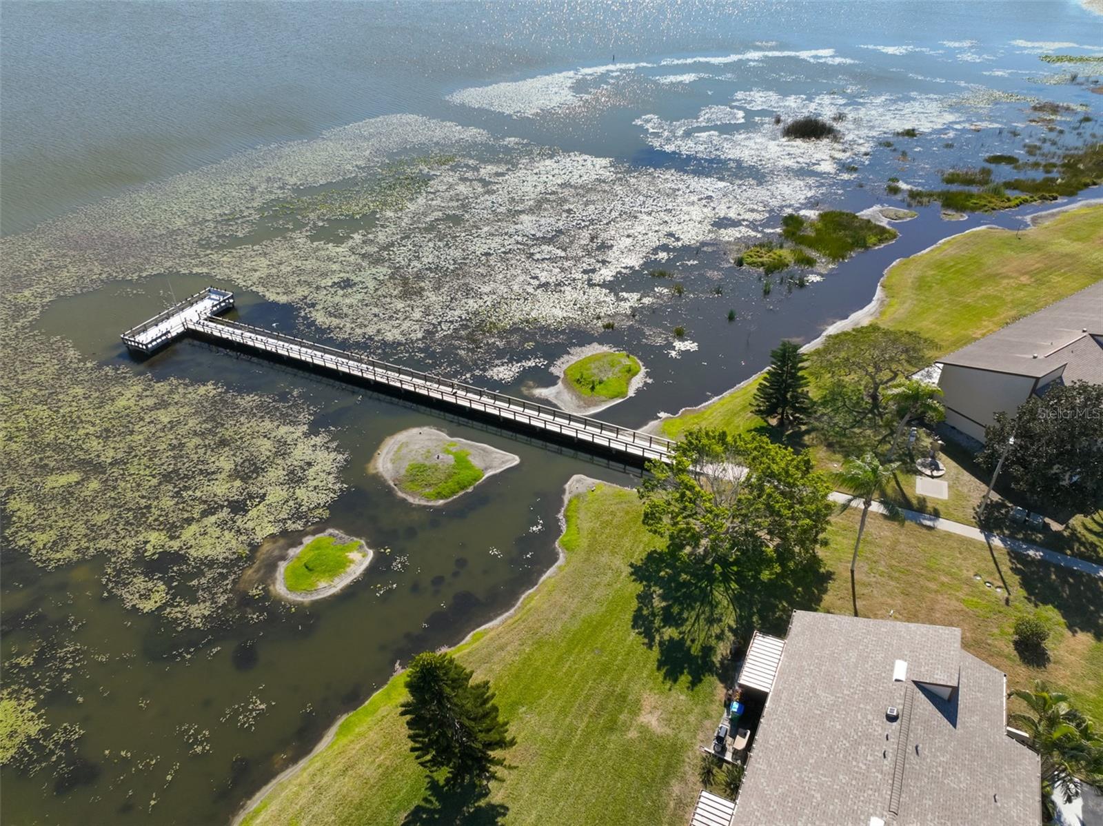 TOWNHOMES OF LAKE SEMINOLE - Residential