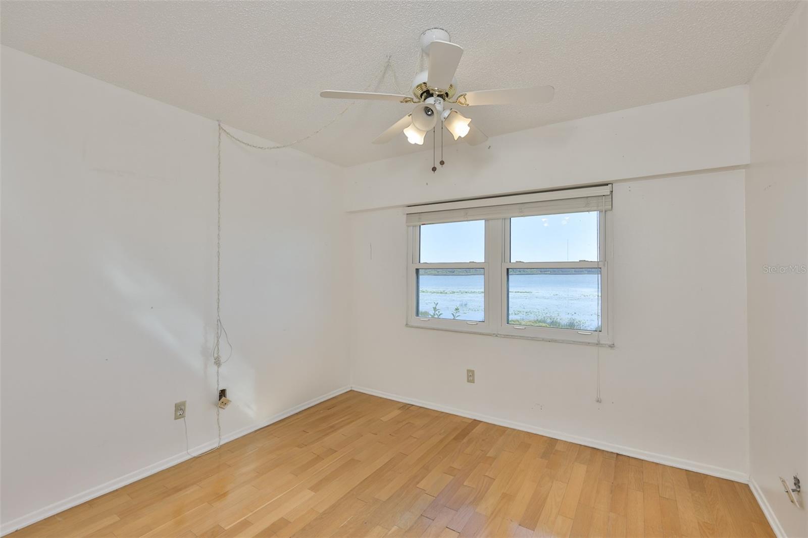 TOWNHOMES OF LAKE SEMINOLE - Residential