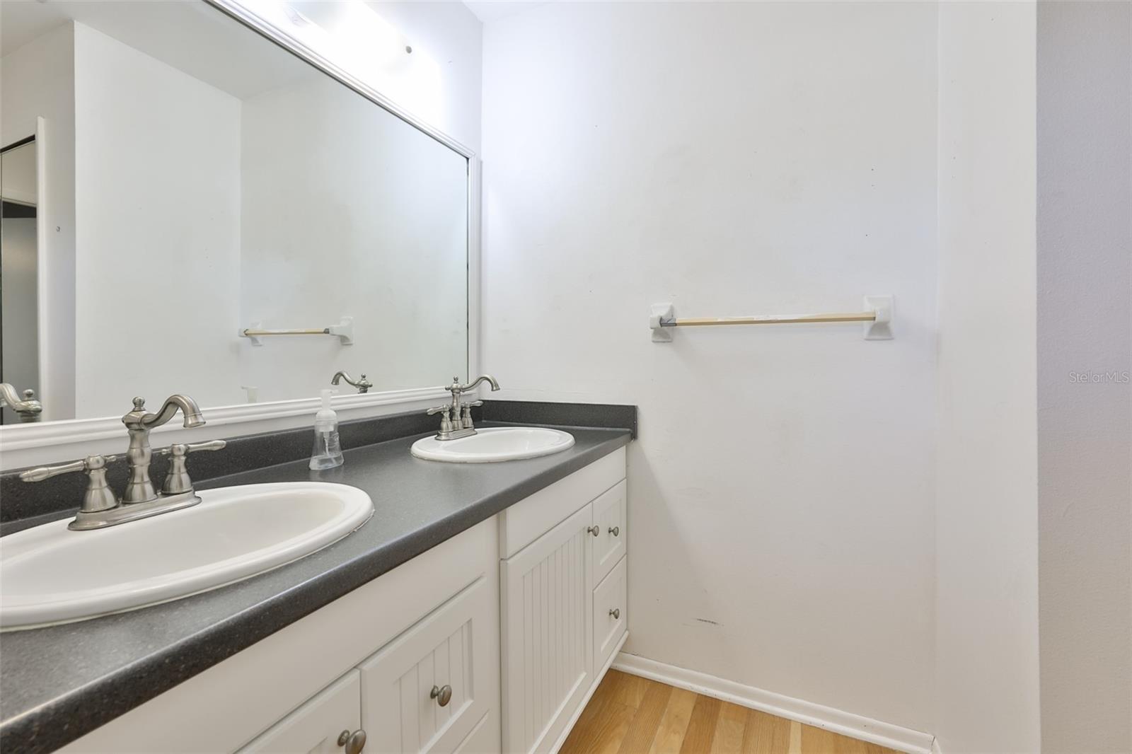 TOWNHOMES OF LAKE SEMINOLE - Residential