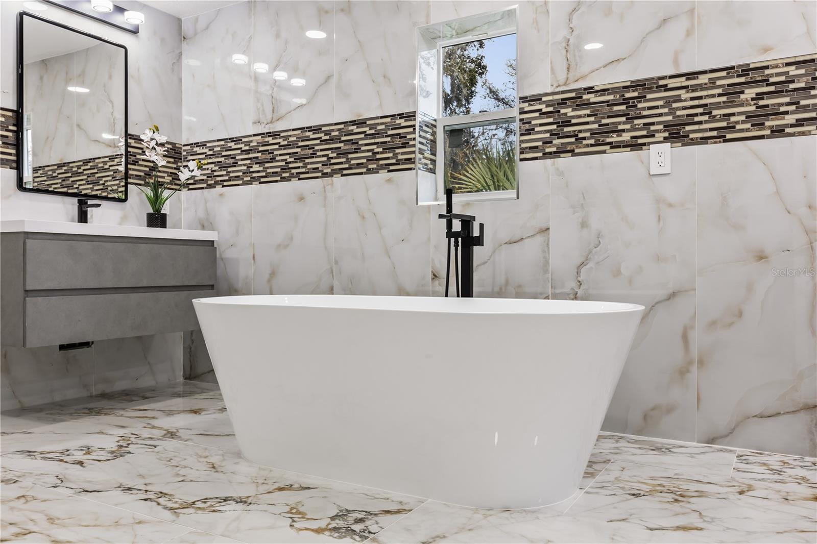 WINDERMERE TOWN - Residential