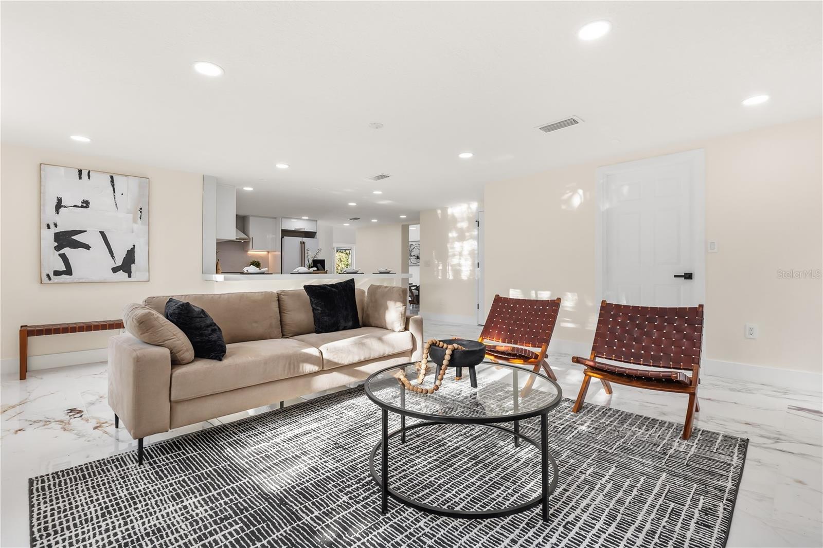 WINDERMERE TOWN - Residential