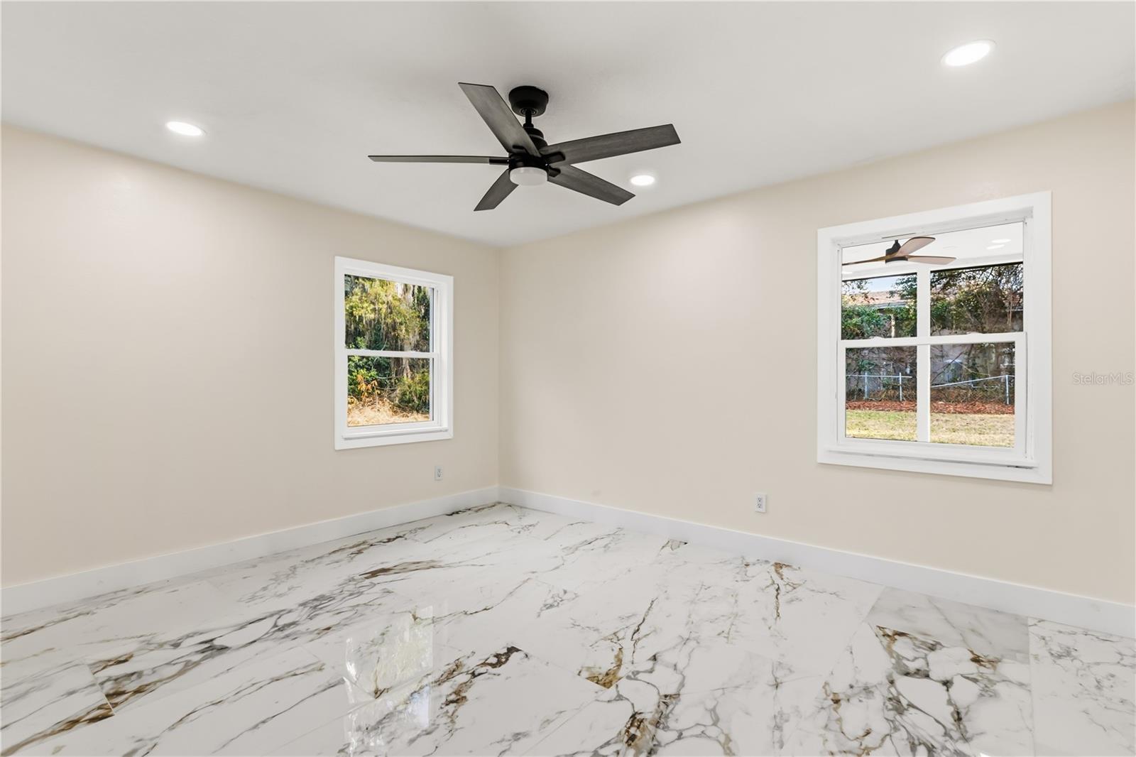 WINDERMERE TOWN - Residential