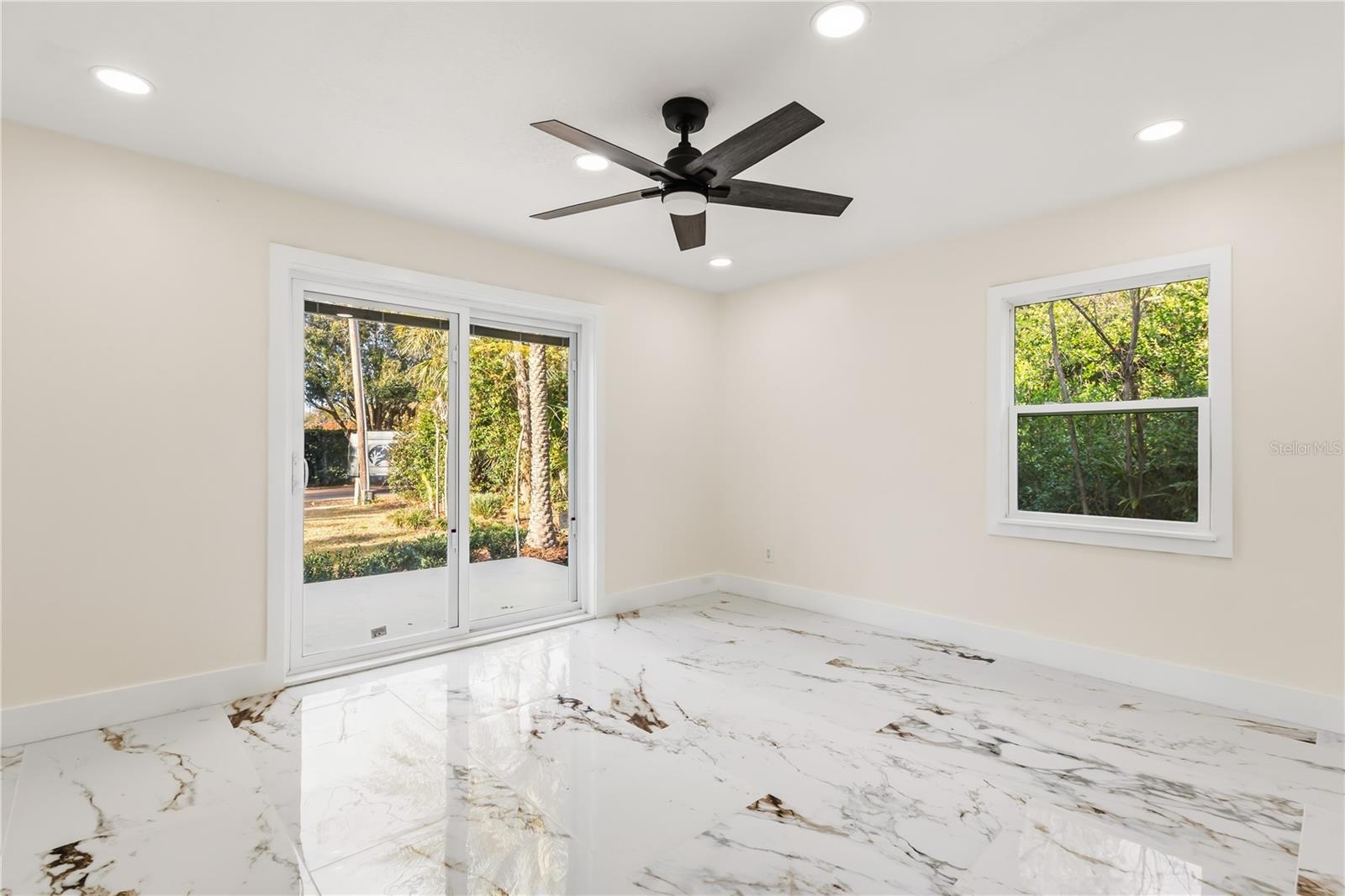 WINDERMERE TOWN - Residential