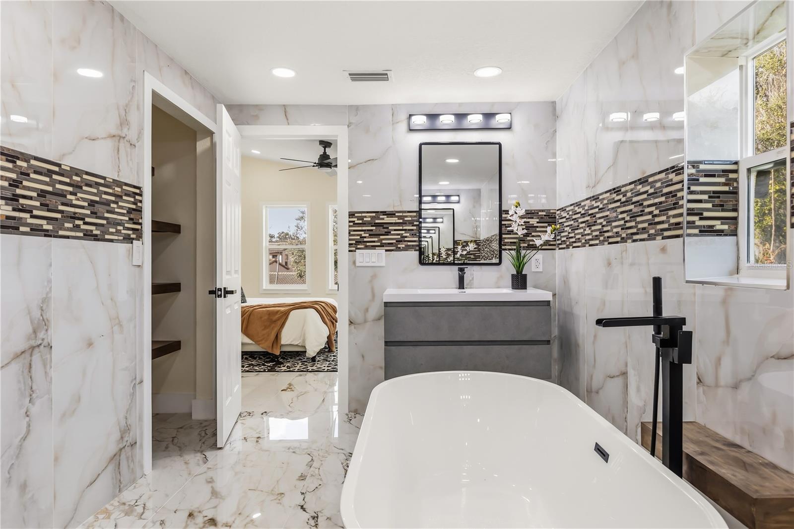 WINDERMERE TOWN - Residential