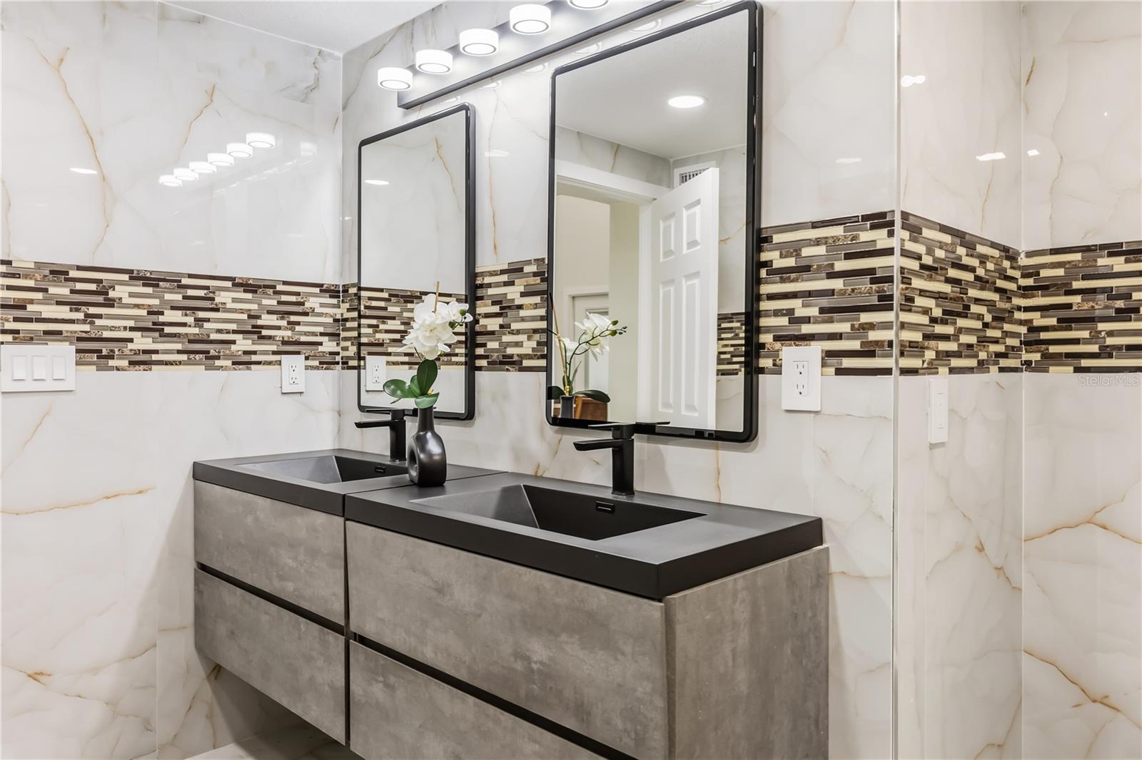 WINDERMERE TOWN - Residential