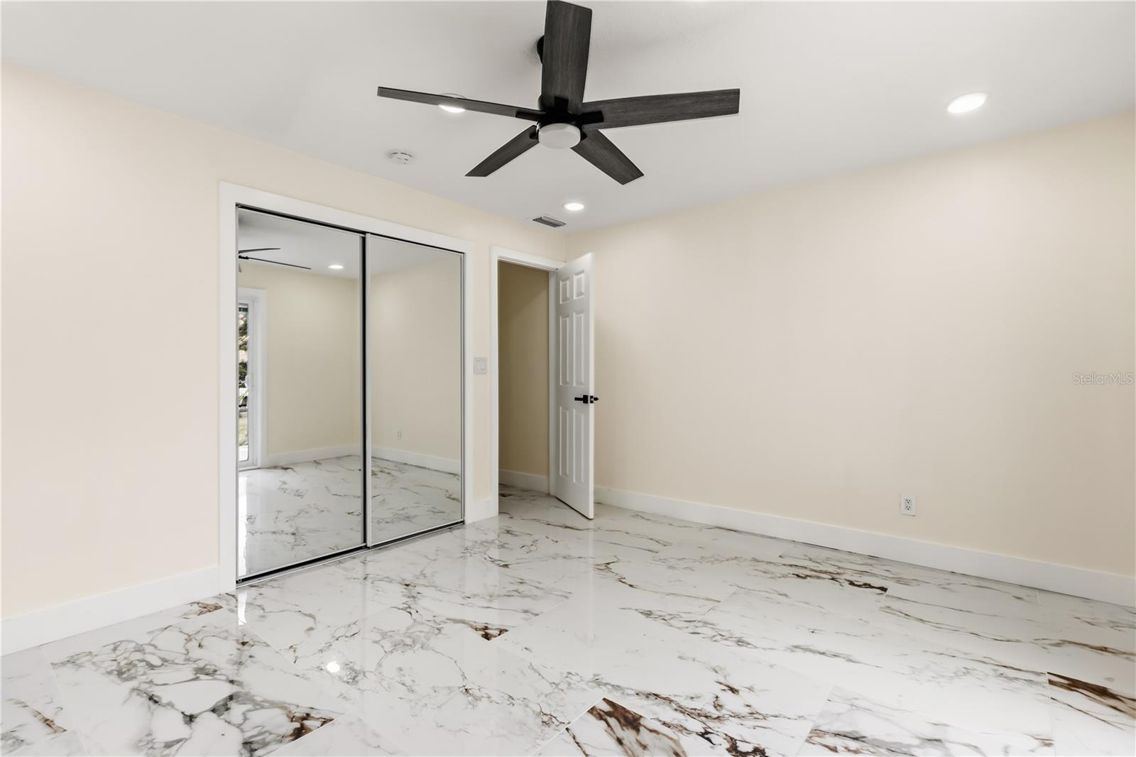 WINDERMERE TOWN - Residential