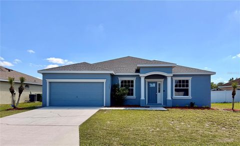 Photo of 1192 Normandy Heights Circle, Winter Haven, FL 33880 (MLS # L4961188)