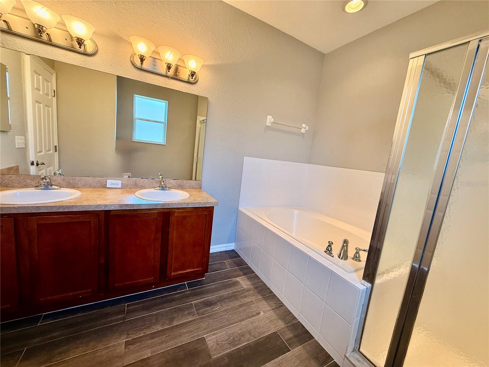 NORMANDY HEIGHTS - Residential