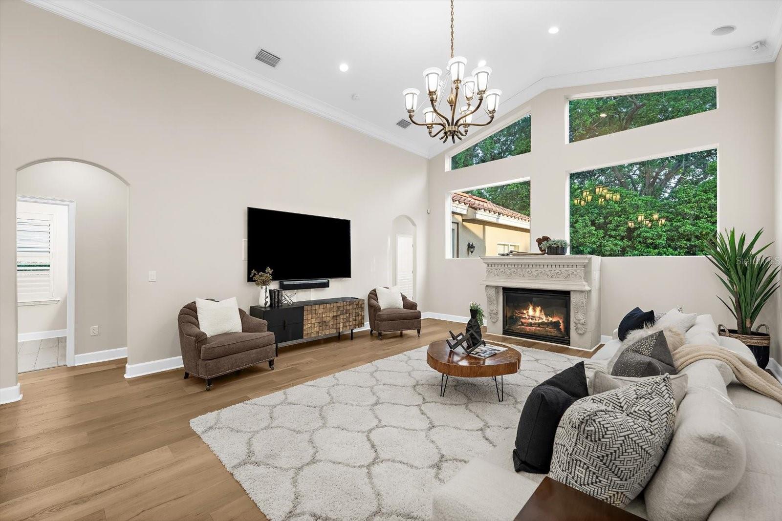 MANNING OAKS - Residential