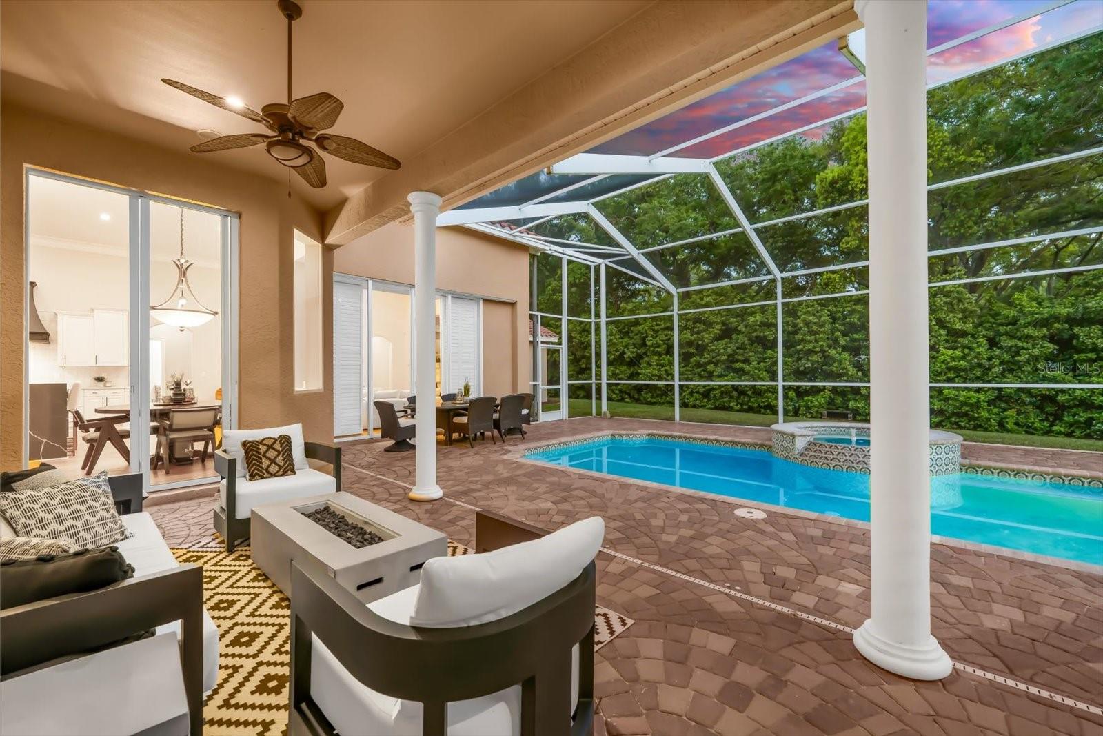 MANNING OAKS - Residential