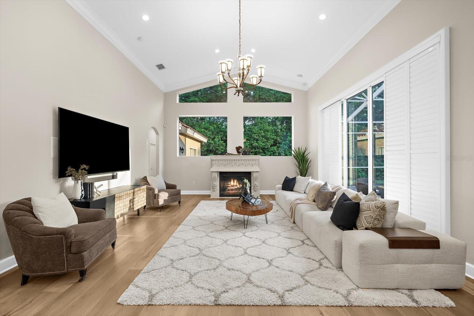 MANNING OAKS - Residential