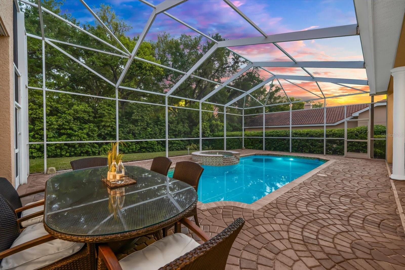 MANNING OAKS - Residential