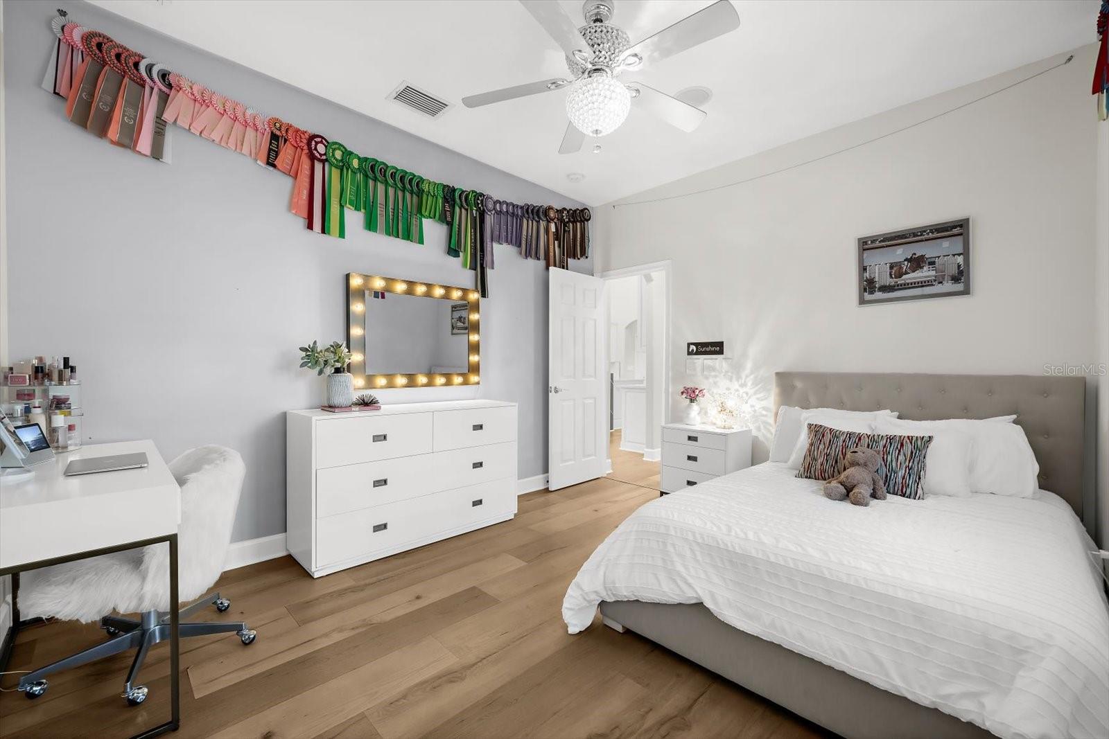 MANNING OAKS - Residential