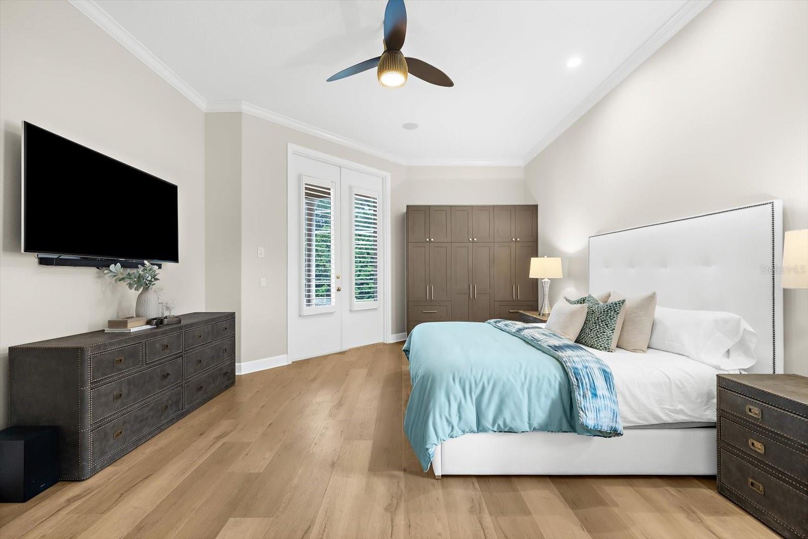 MANNING OAKS - Residential