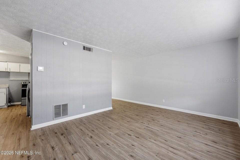GRIFFINS SUB - Residential
