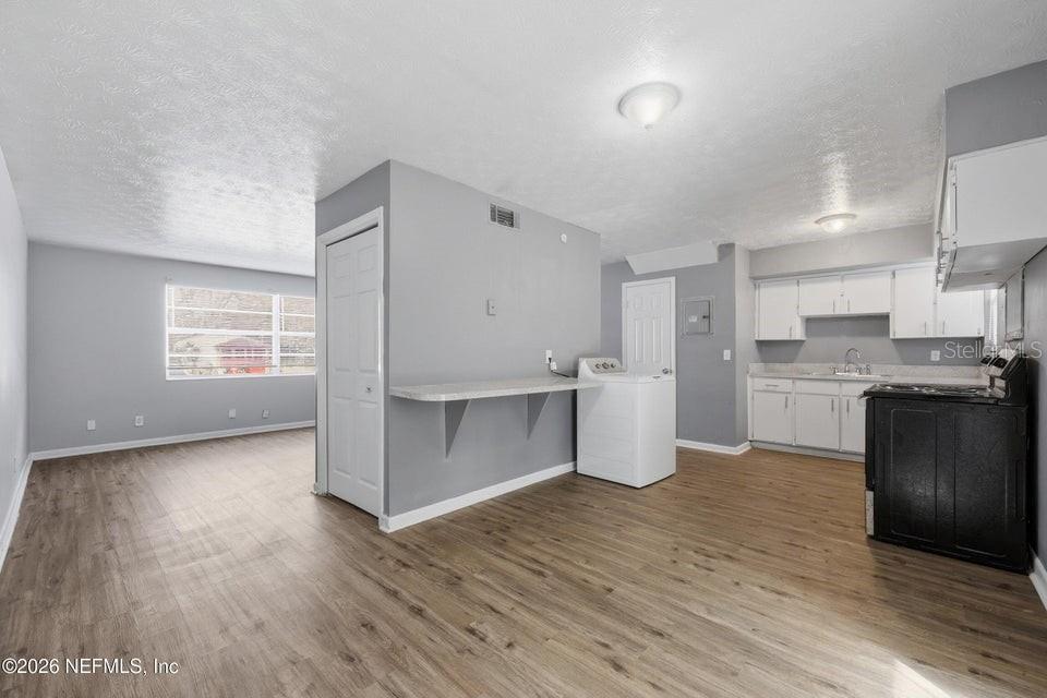 GRIFFINS SUB - Residential