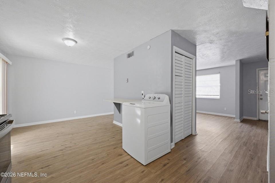 GRIFFINS SUB - Residential