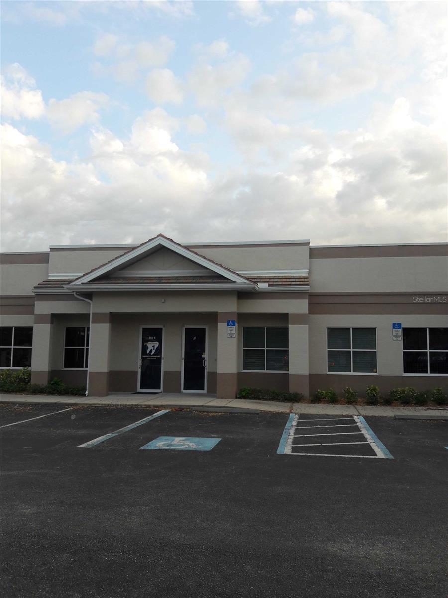 Professional high traffic area, multiuse unit with office space in the front and warehouse space in the back, flexible and expandable space, heavy duty shelves in warehouse space is forklift ready, loft storage, expandable office area.
Large garage door with semi truck access in the back.
Easy access to I-75.