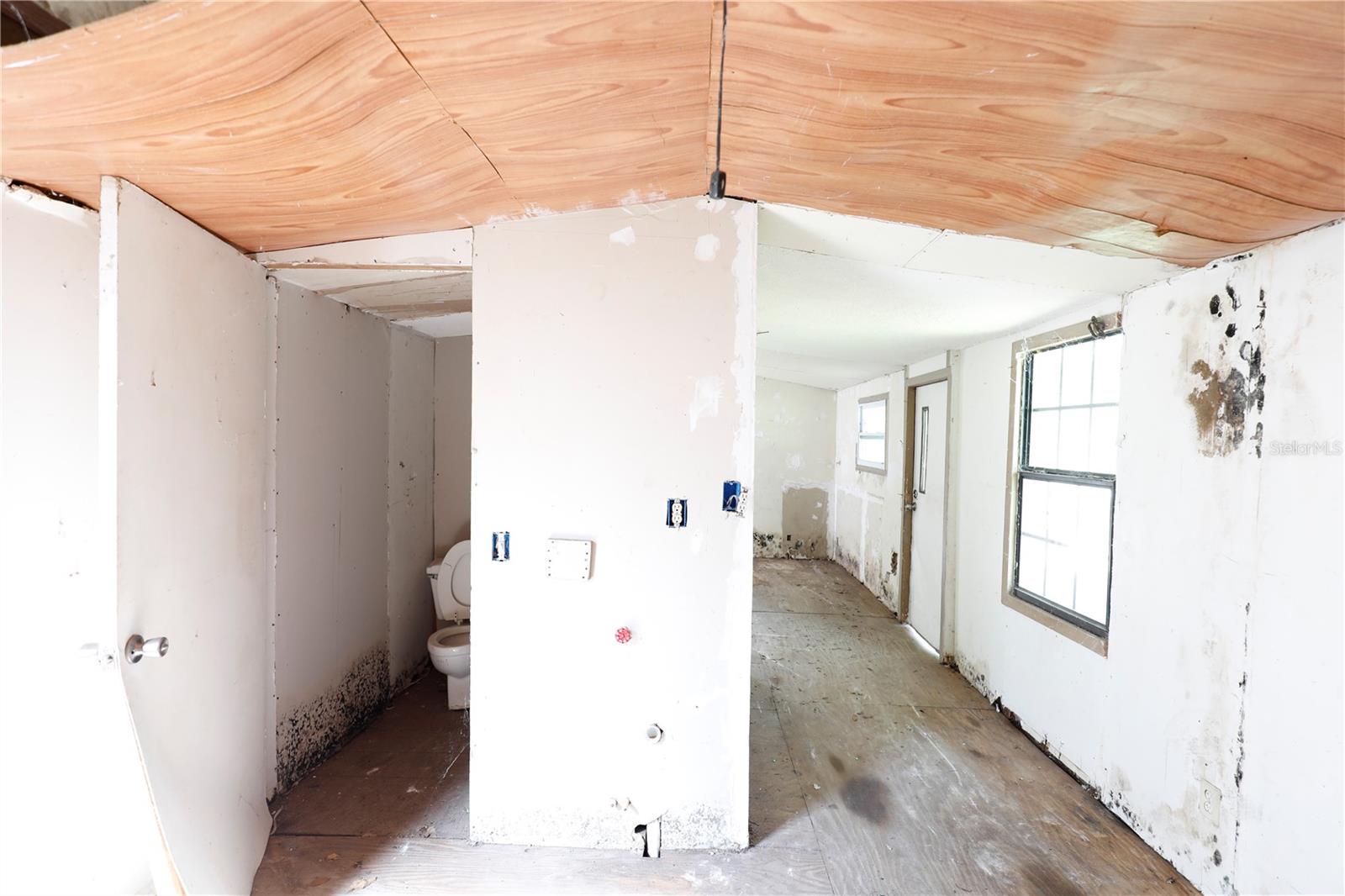 EATON PARK - Residential