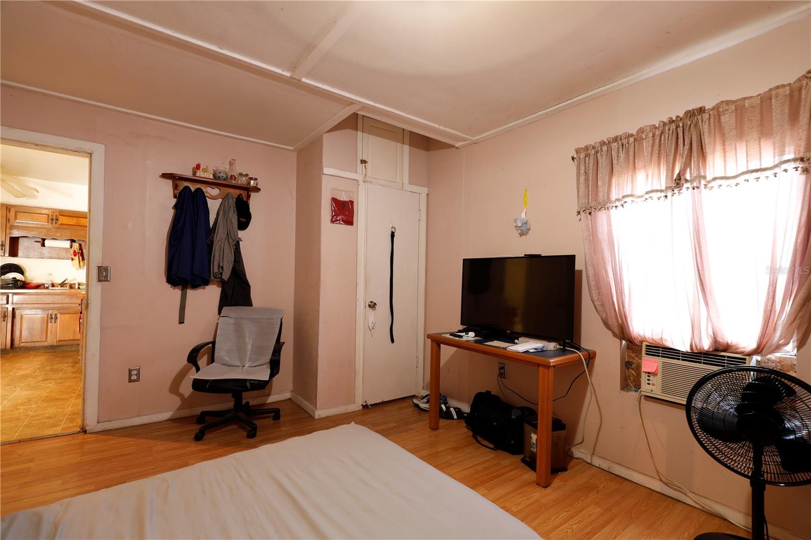 EATON PARK - Residential