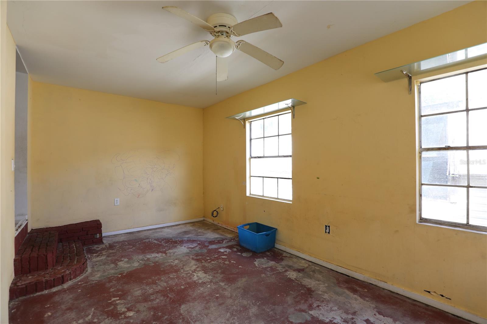 EATON PARK - Residential