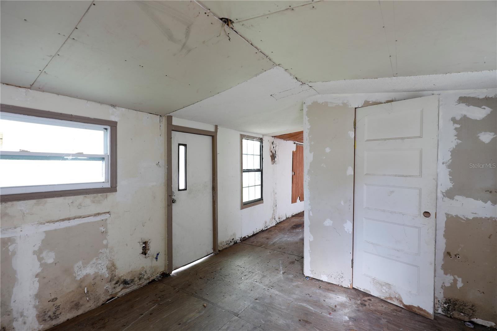 EATON PARK - Residential