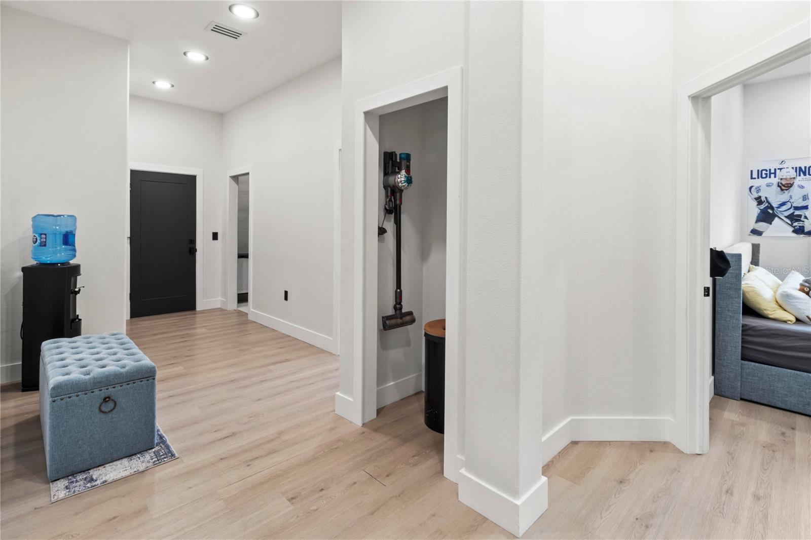 RESIDENCES AT UNIVERSITY GROVES - Residential