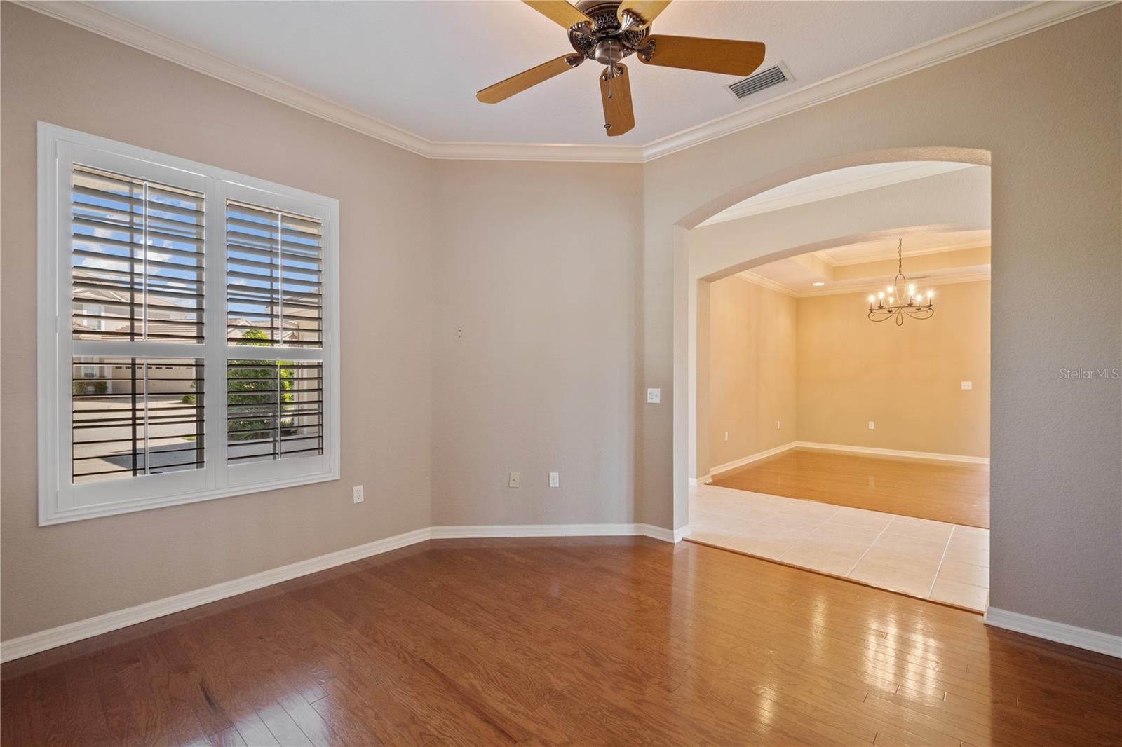 2464 LAUREL GLEN DRIVE