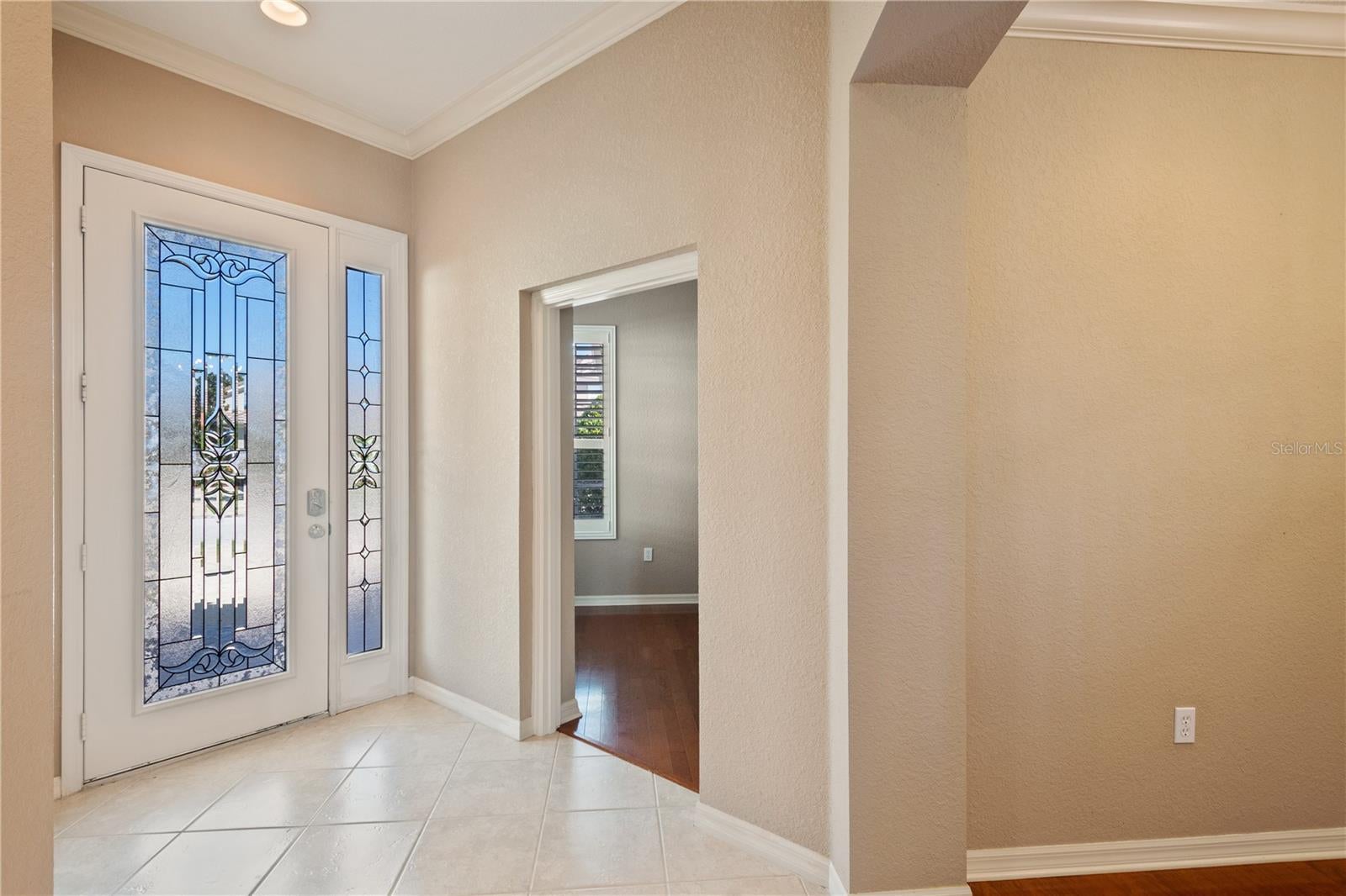 2464 LAUREL GLEN DRIVE