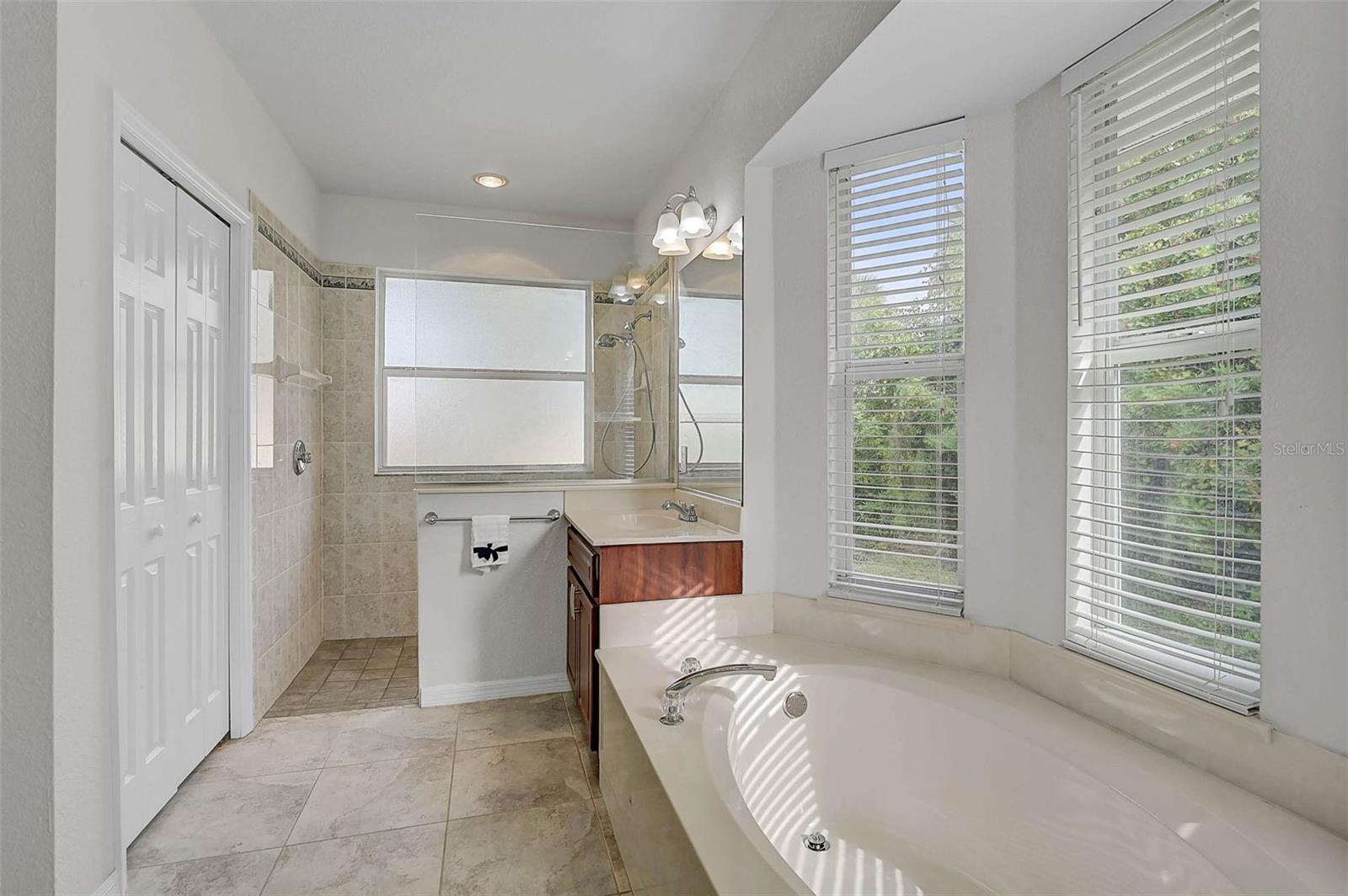 ENGLEWOOD HOMEACRES 1ST ADD - Residential