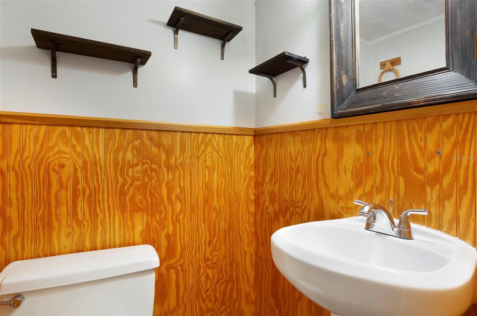 LESLEE HEIGHTS SUB SEC 1 - Residential Lease