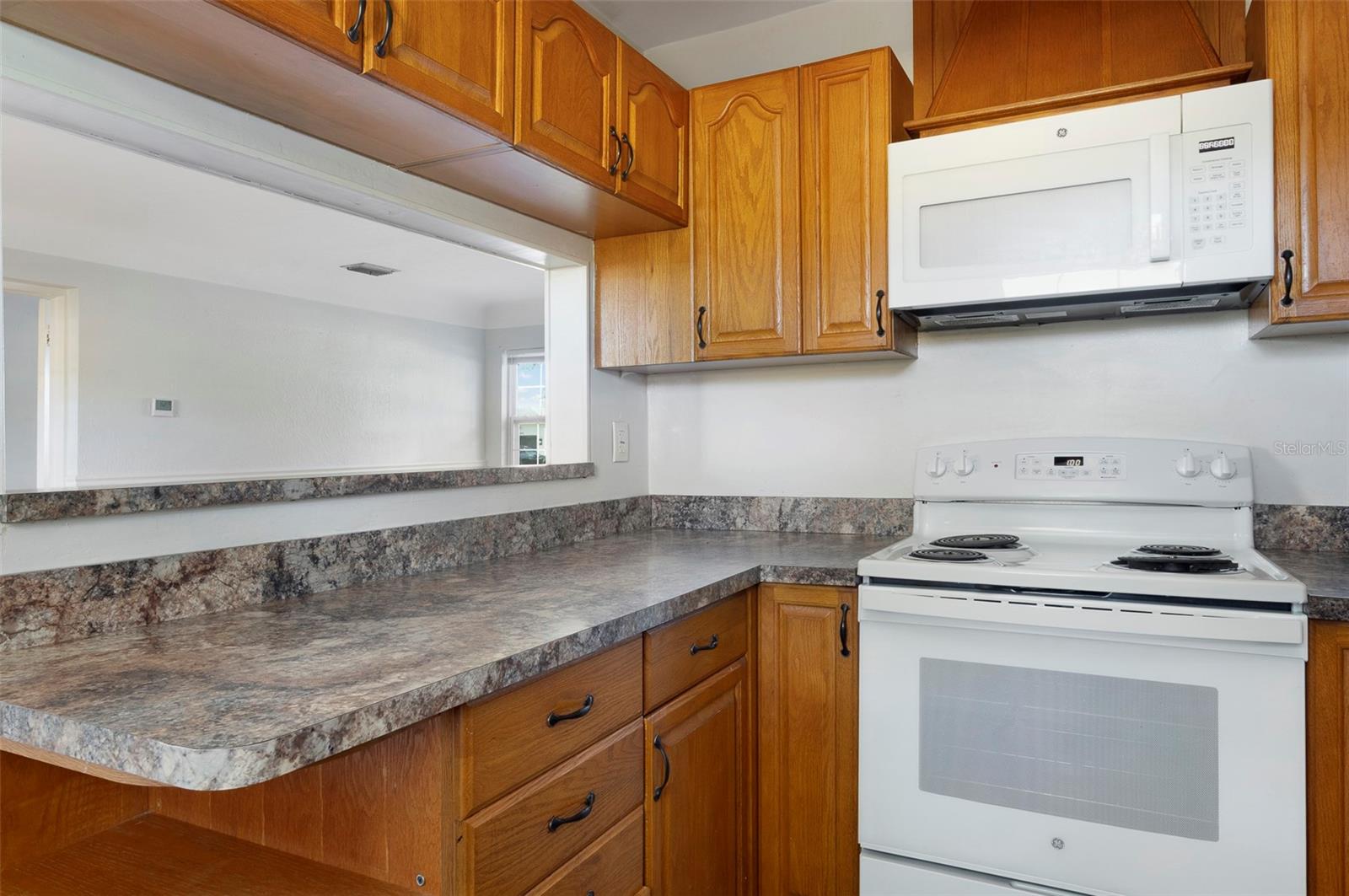 LESLEE HEIGHTS SUB SEC 1 - Residential Lease