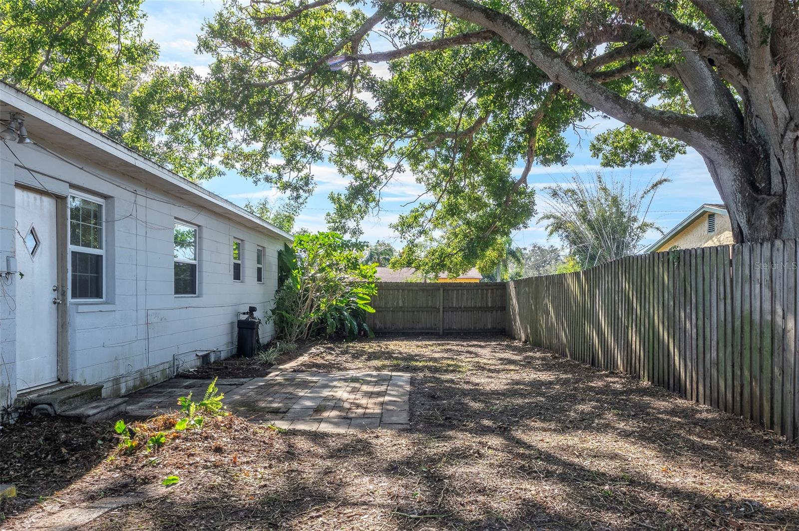 LESLEE HEIGHTS SUB SEC 1 - Residential Lease