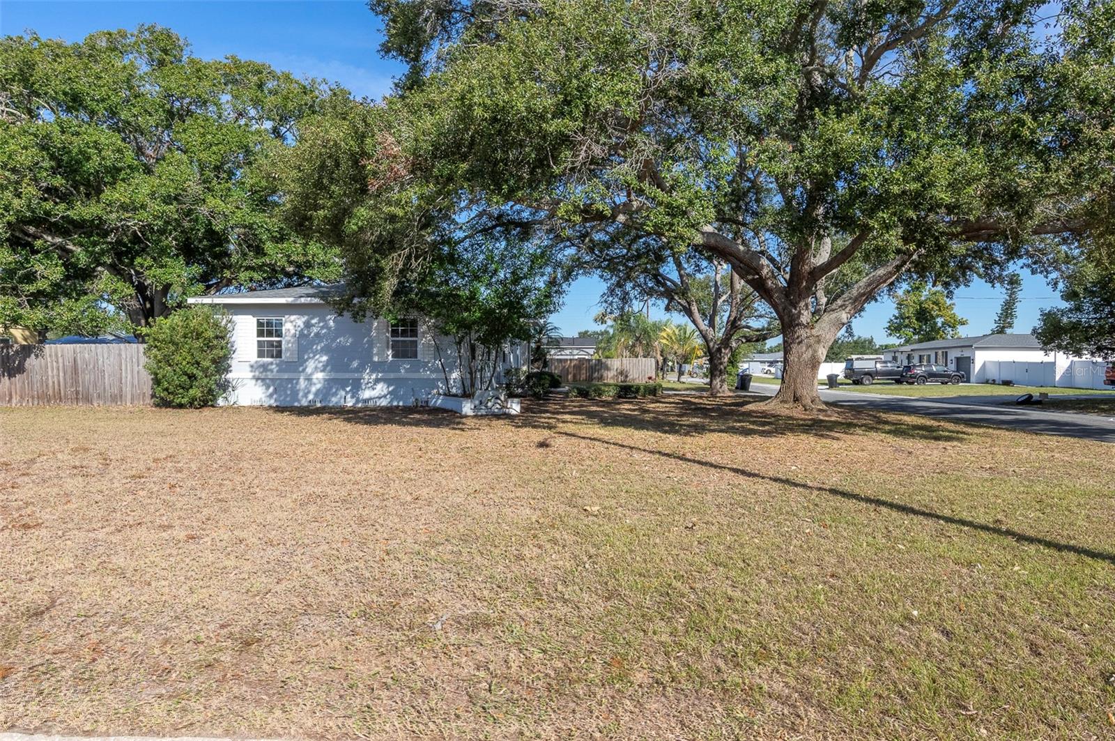 LESLEE HEIGHTS SUB SEC 1 - Residential Lease