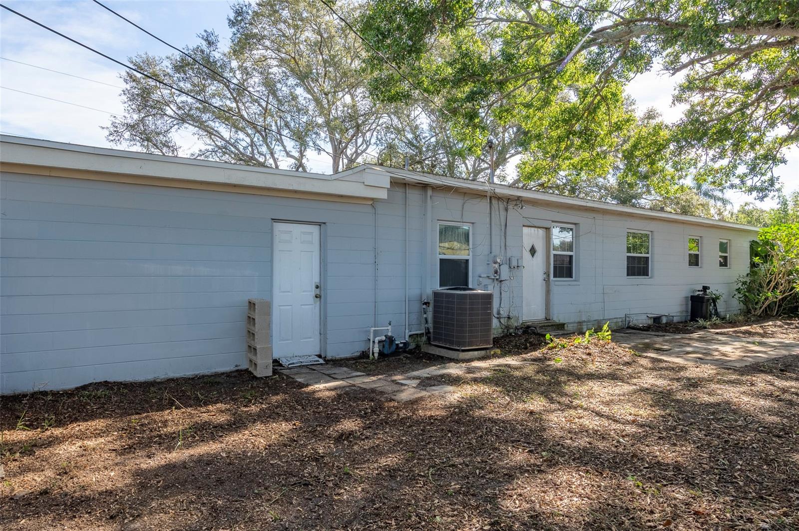 LESLEE HEIGHTS SUB SEC 1 - Residential Lease