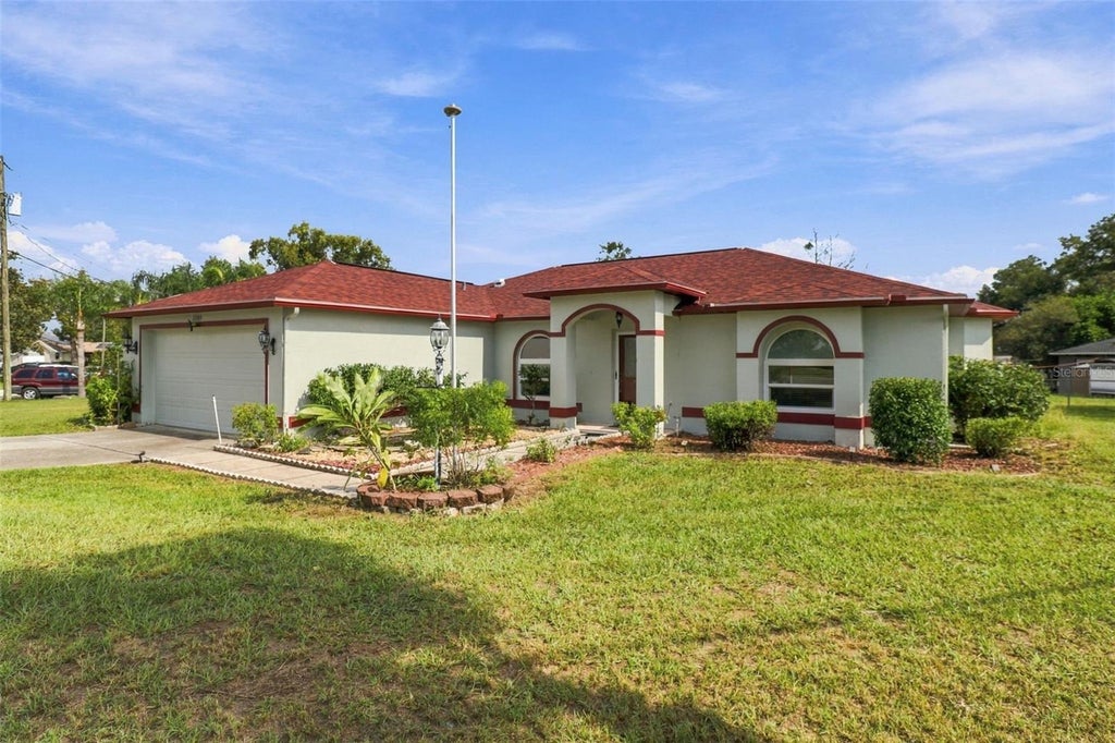Photo of 2104 Linwood Avenue, Spring Hill, FL 34608 (MLS # O6447770)