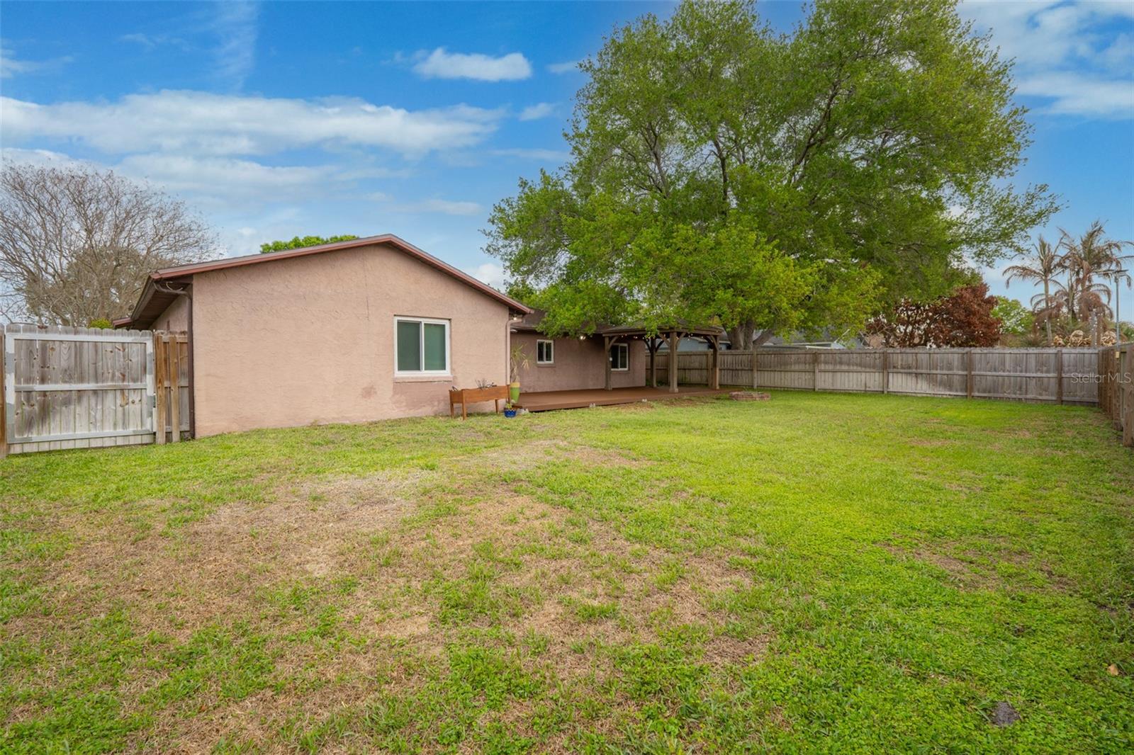 FISKE TERRACE UNIT 06 - Residential