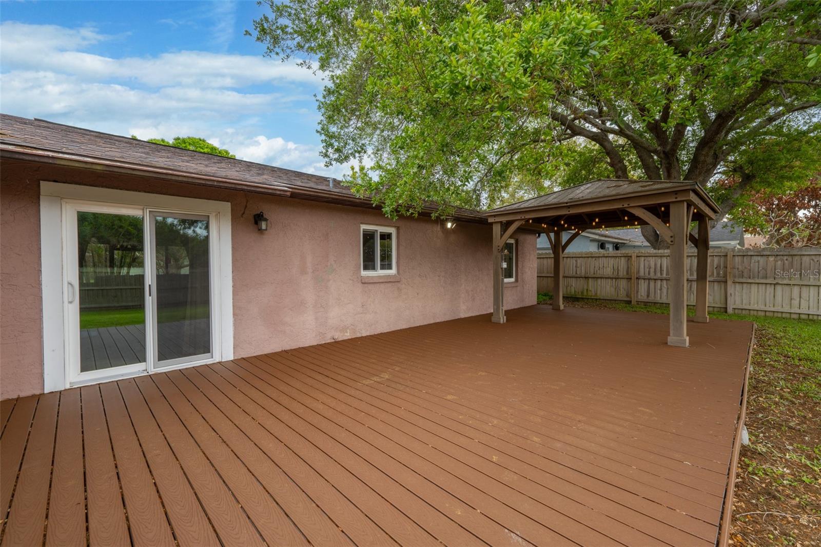 FISKE TERRACE UNIT 06 - Residential