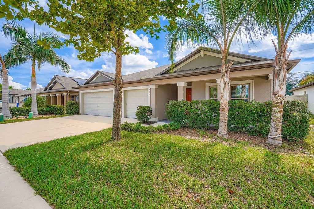 Photo of 917 Timeless Moss Drive, Ruskin, FL 33570 (MLS # TB8402993)